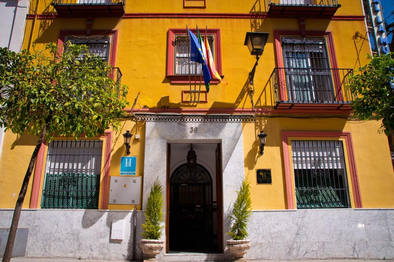 Hostal La Muralla セビリア エクステリア 写真